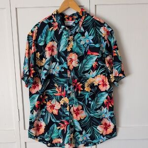 Old Navy Men's Tropical Floral Hawaiian Button Down Shirt NWT Size XL